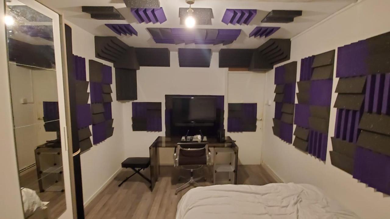 Privatunterkunft Creative Flatshare *